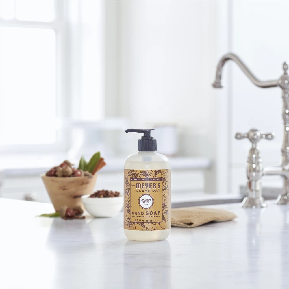 Acorn Spice Liquid Hand Soap - Image 6